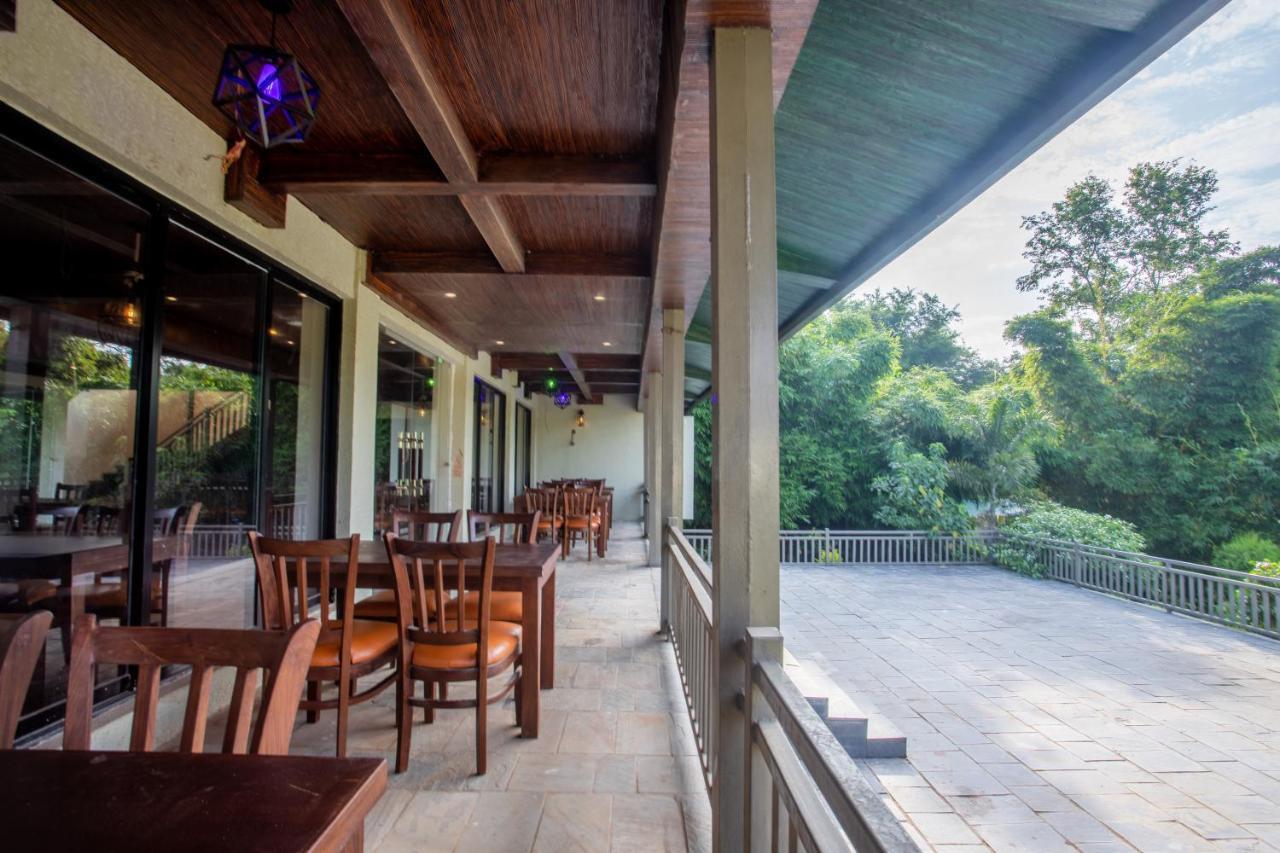 Soaltee Westend Resort Chitwan Εξωτερικό φωτογραφία